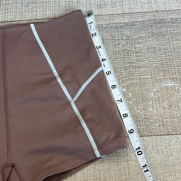 Free People Movement You’re A Peach Shorty Shorts Elderberry Tea - Picture 5 of 5